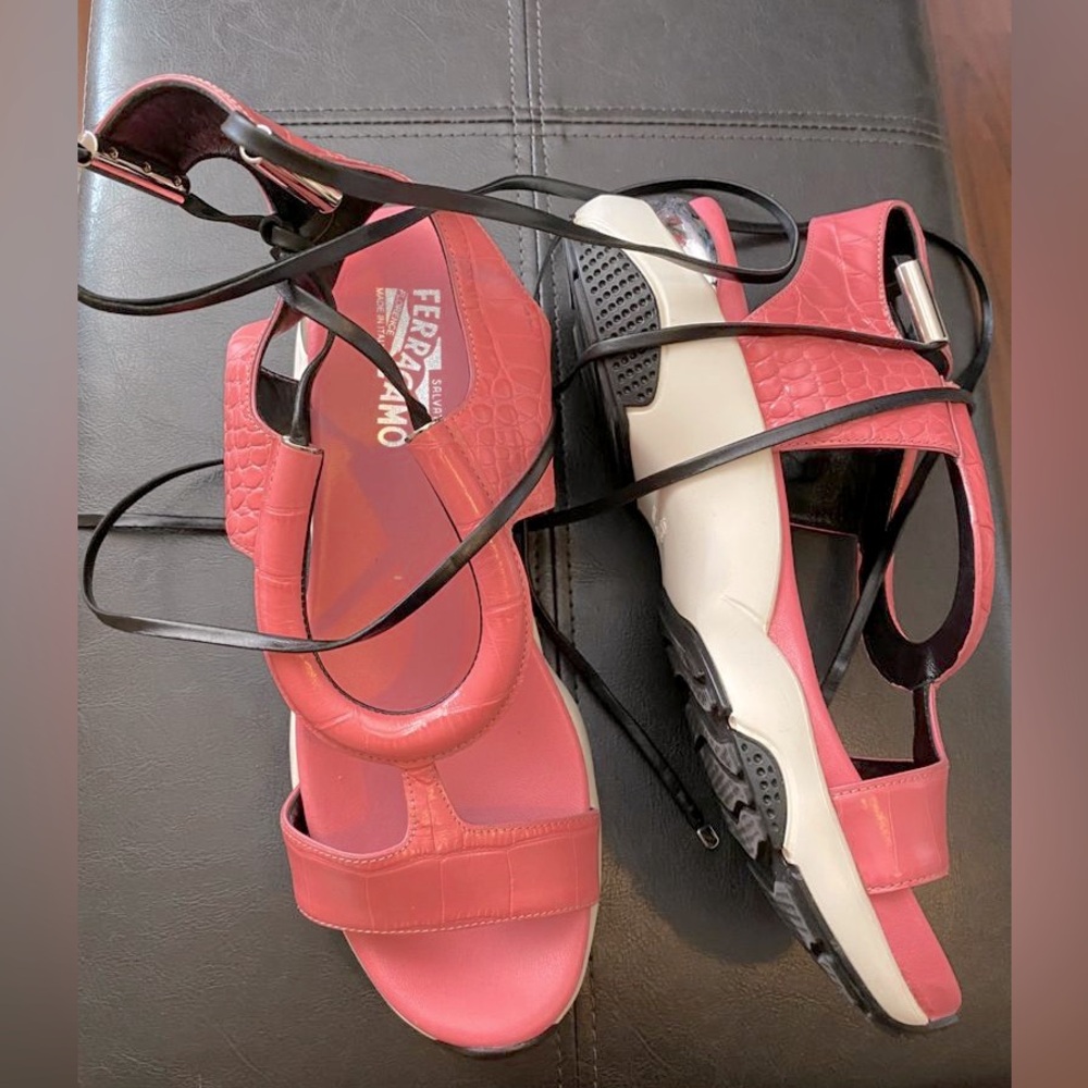 SALVATORE FERRAGAMO Sandals